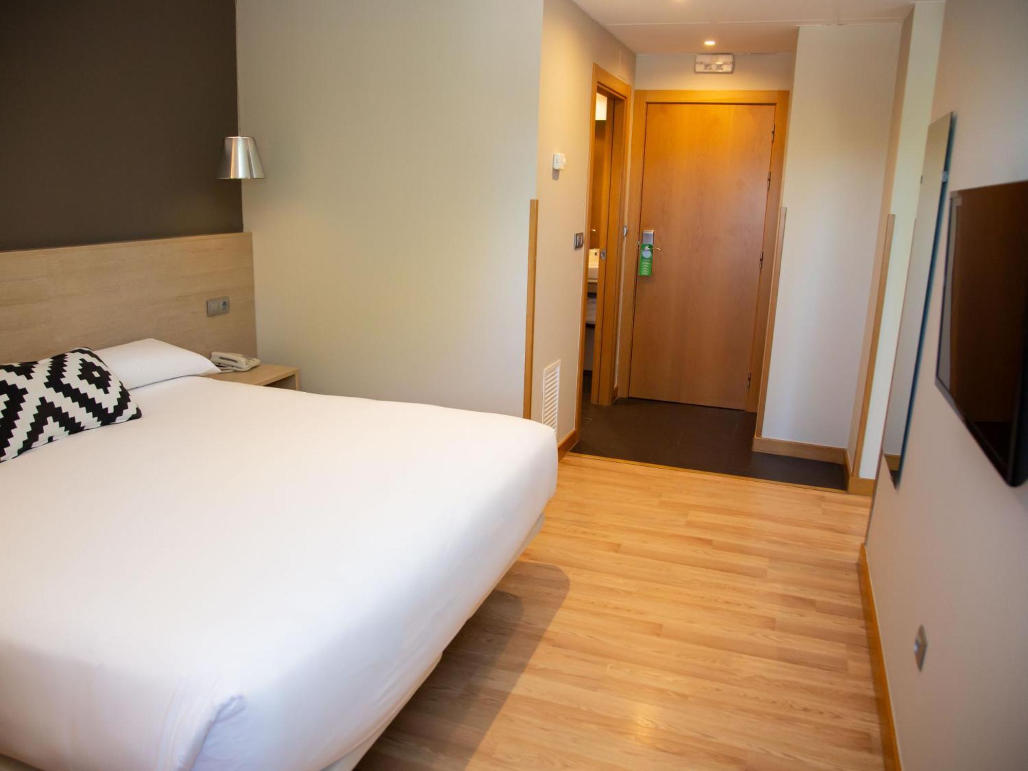 Hotel Restaurante Cadosa Soria Eksteriør billede